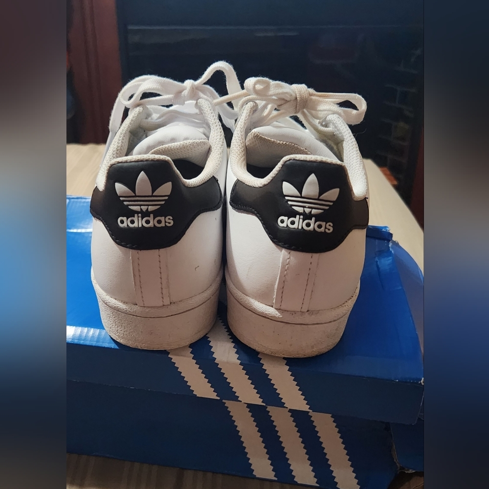 Adidas - Picture 6 of 7